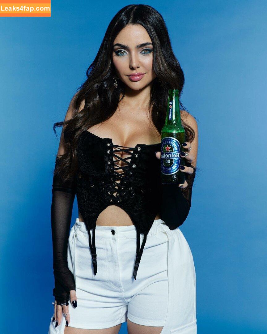 Nyvi Estephan / Discussão / nyviestephan слитое фото фото #0302