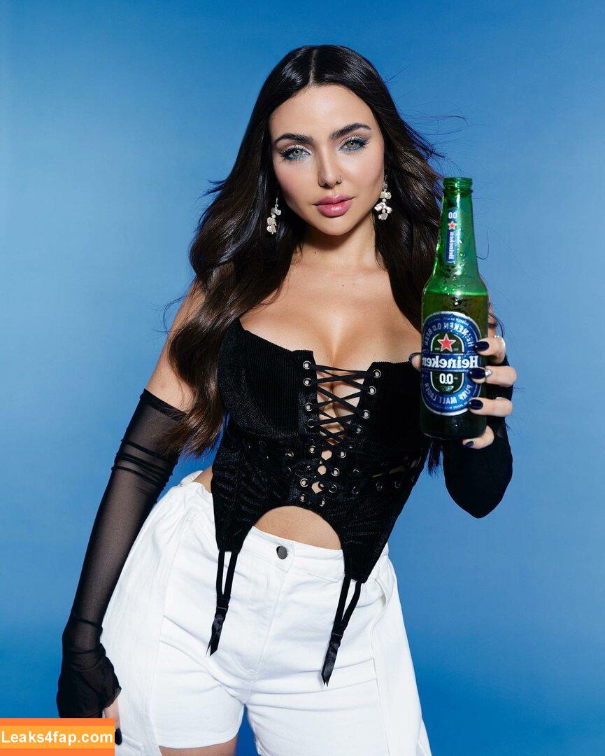 Nyvi Estephan / Discussão / nyviestephan leaked photo photo #0303