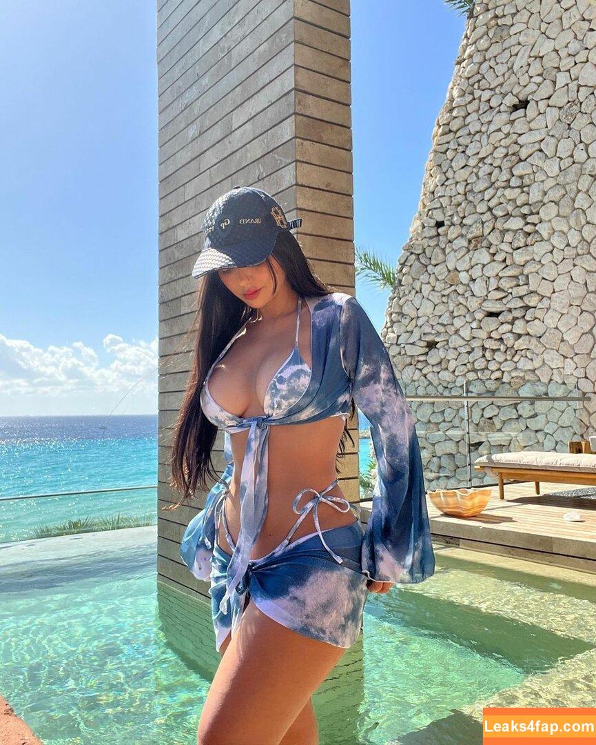 Nyvi Estephan / Discussão / nyviestephan слитое фото фото #0311