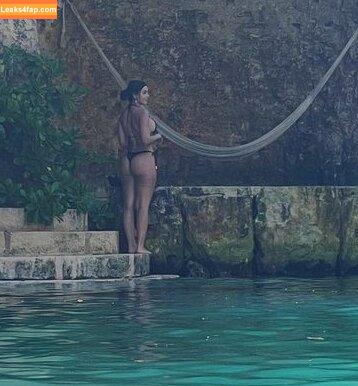 Nyvi Estephan / Discussão / nyviestephan слитое фото фото #0328