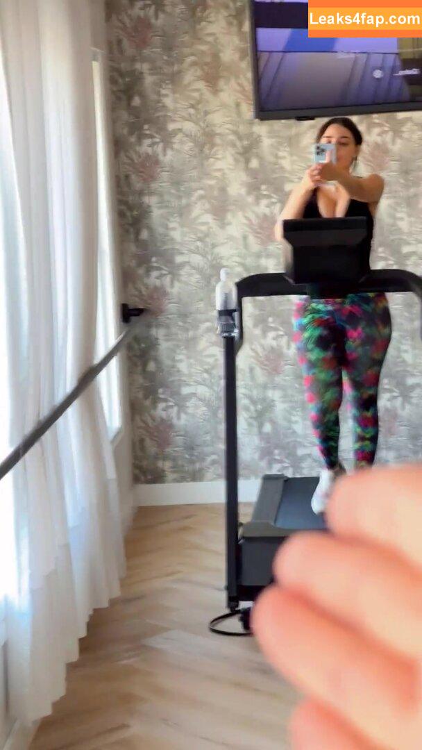 Nyvi Estephan / Discussão / nyviestephan слитое фото фото #0380