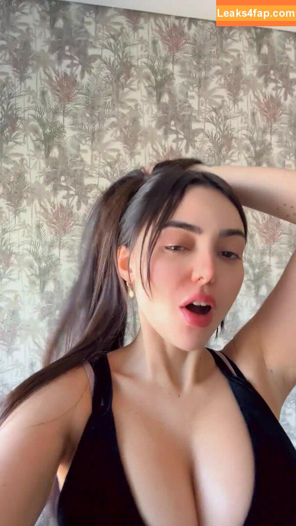 Nyvi Estephan / Discussão / nyviestephan слитое фото фото #0381