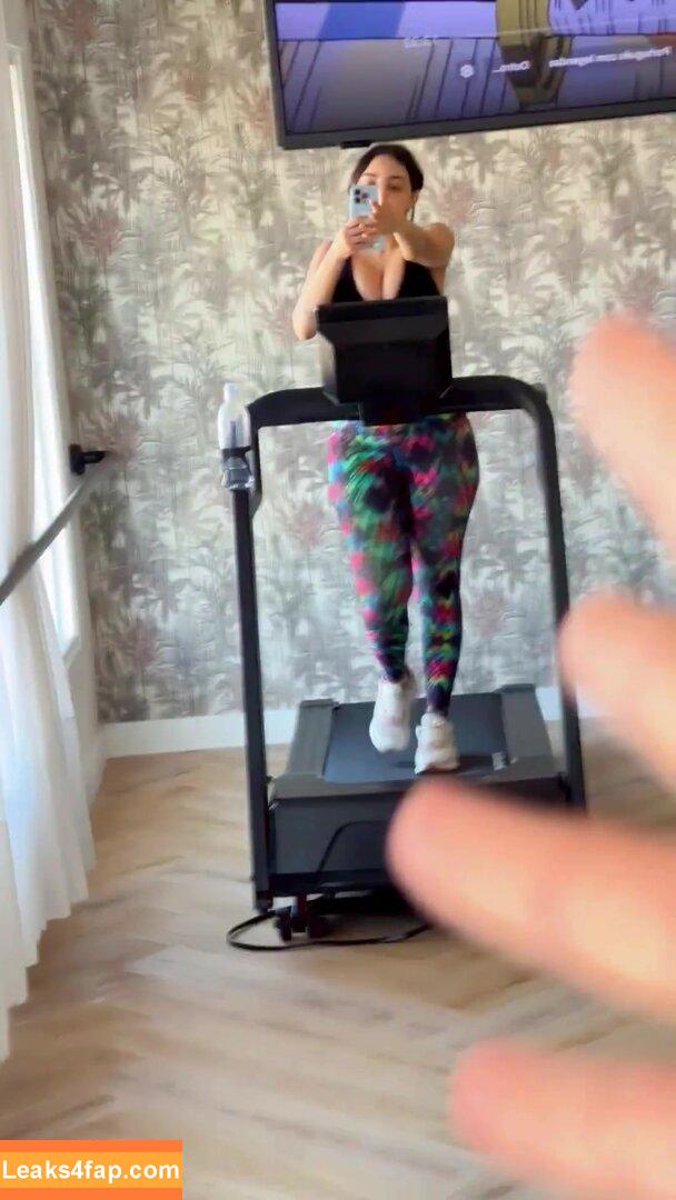 Nyvi Estephan / Discussão / nyviestephan слитое фото фото #0383