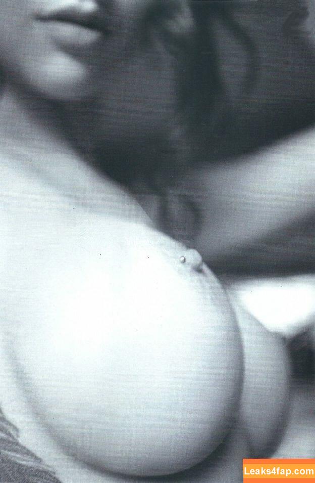 Nyvi Estephan / Discussão / nyviestephan слитое фото фото #0386