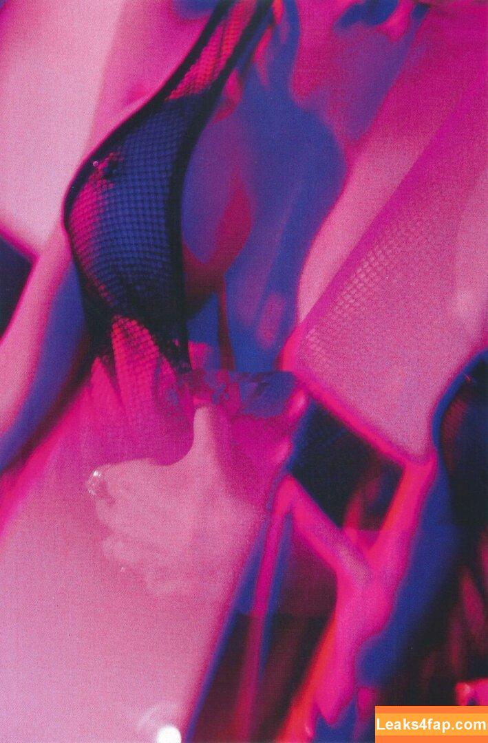 Nyvi Estephan / Discussão / nyviestephan слитое фото фото #0387