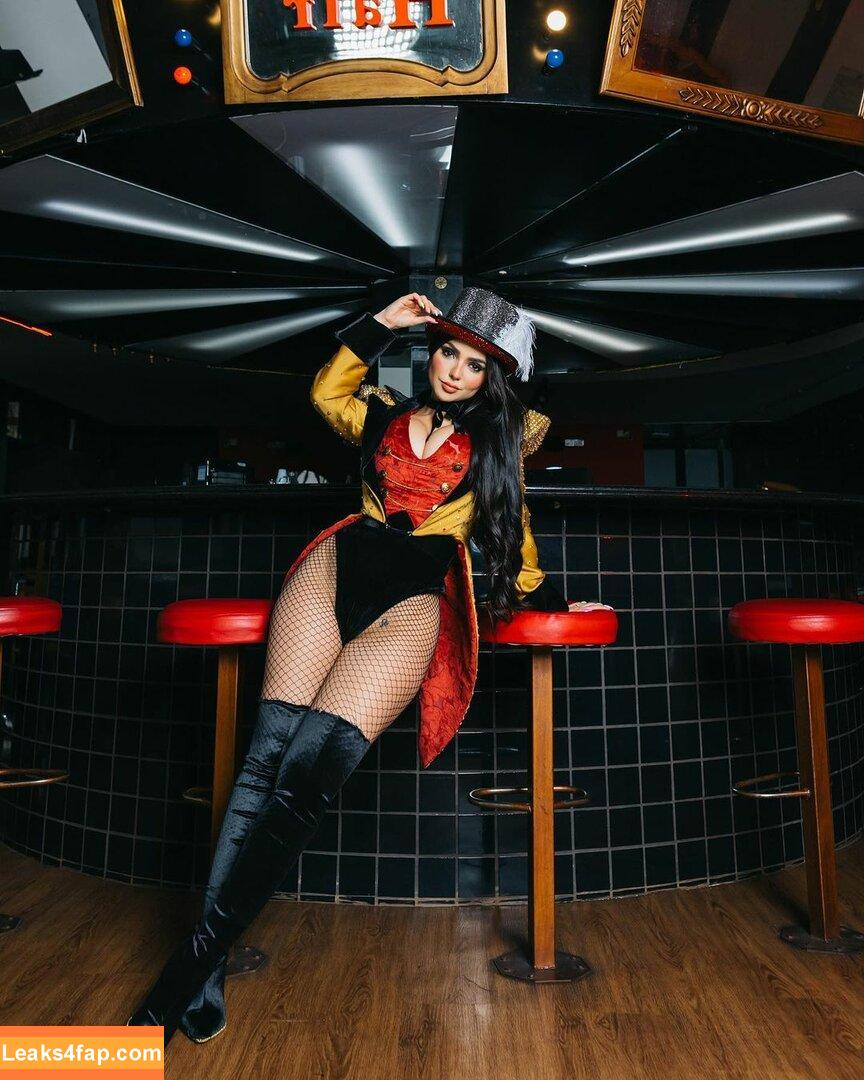 Nyvi Estephan / Discussão / nyviestephan слитое фото фото #0475