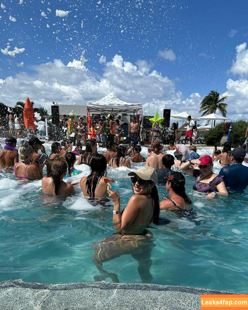 Nyvi Estephan / Discussão / nyviestephan слитое фото фото #0498