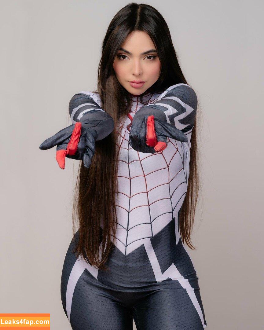 Nyvi Estephan / Discussão / nyviestephan leaked photo photo #0547