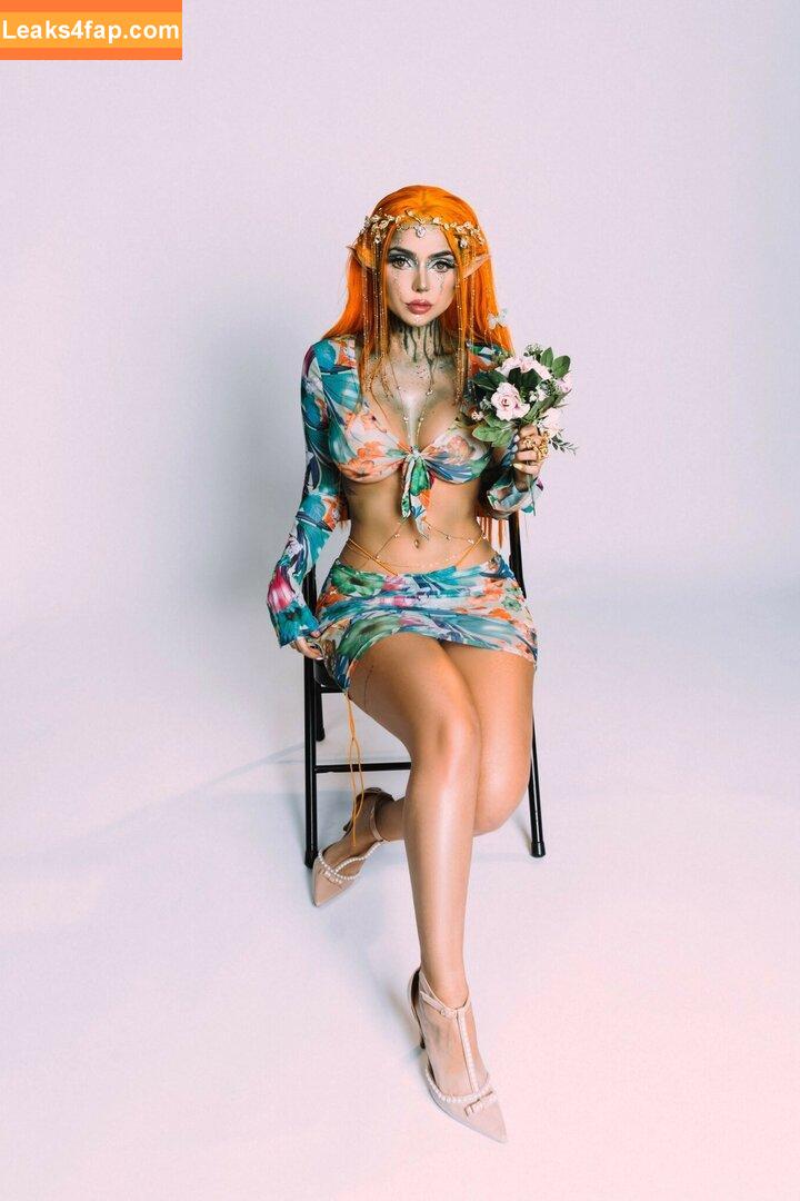 Nyvi Estephan / Discussão / nyviestephan leaked photo photo #0555