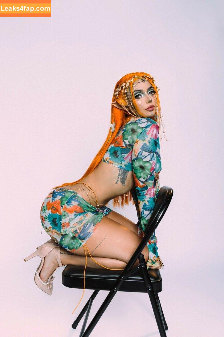 Nyvi Estephan / Discussão / nyviestephan leaked photo photo #0557