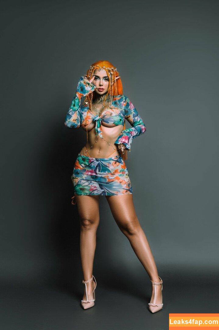 Nyvi Estephan / Discussão / nyviestephan leaked photo photo #0584