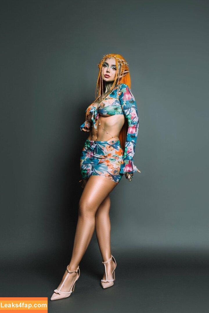 Nyvi Estephan / Discussão / nyviestephan leaked photo photo #0588