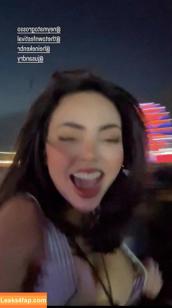 Nyvi Estephan / Discussão / nyviestephan leaked photo photo #0611