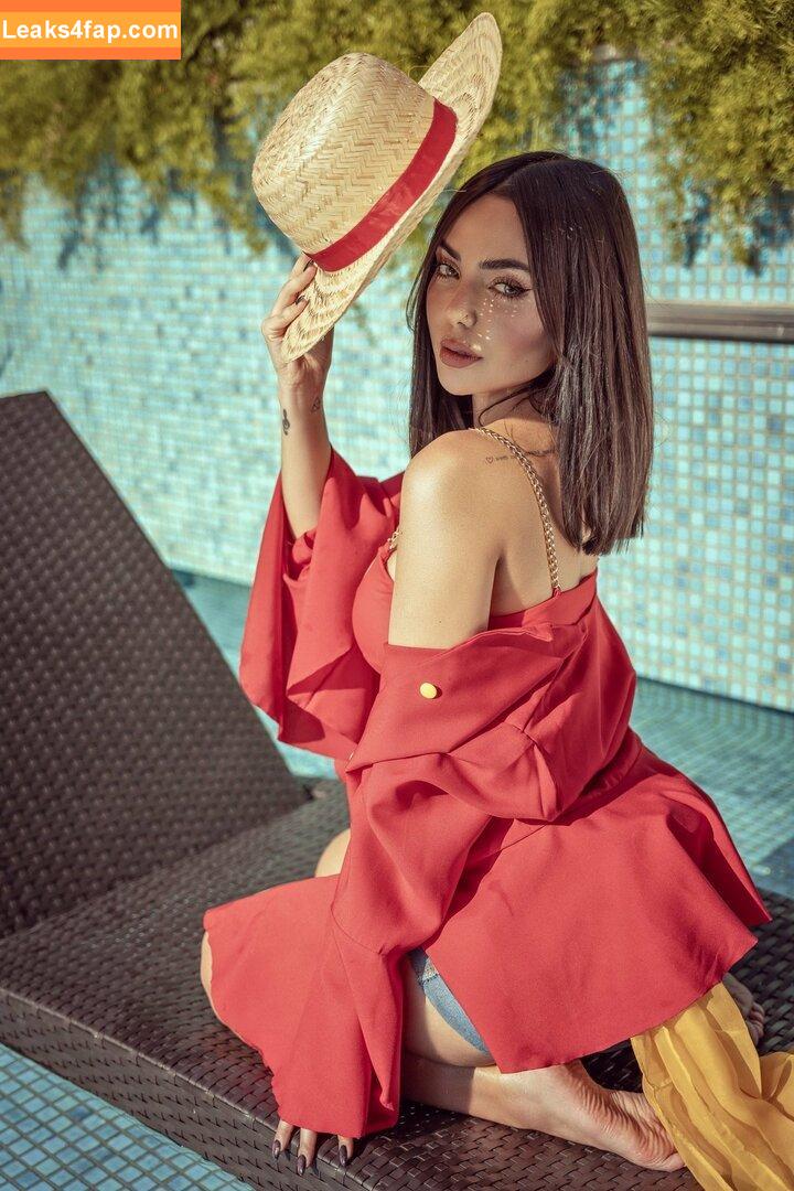 Nyvi Estephan / Discussão / nyviestephan leaked photo photo #0617