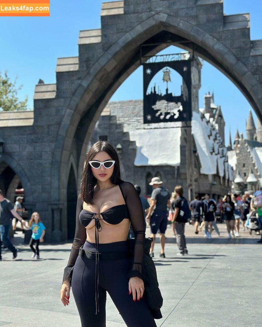 Nyvi Estephan / Discussão / nyviestephan leaked photo photo #0623