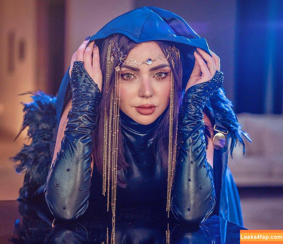 Nyvi Estephan / Discussão / nyviestephan leaked photo photo #0636