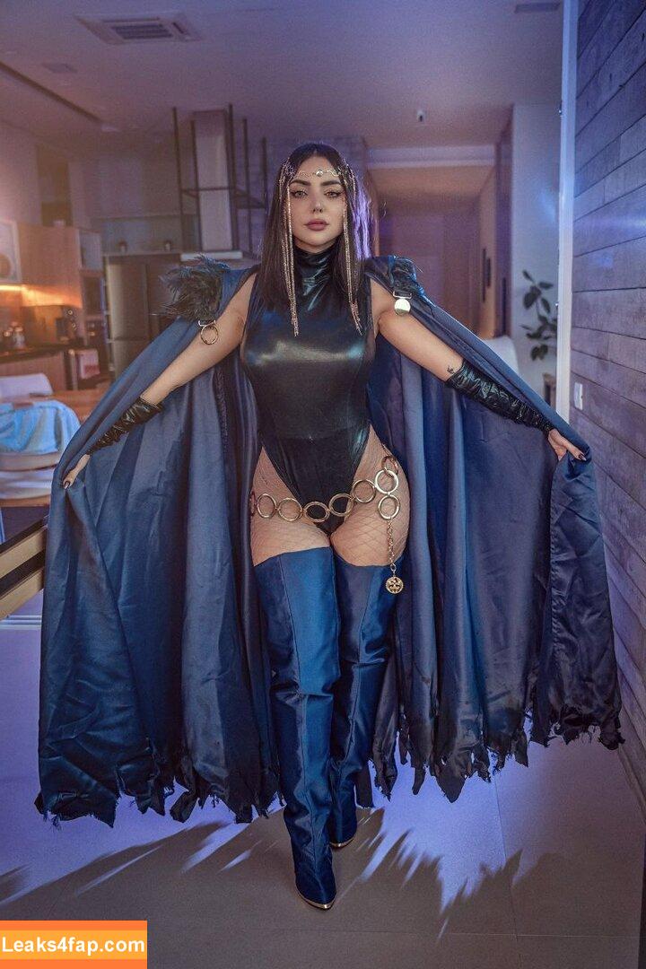 Nyvi Estephan / Discussão / nyviestephan leaked photo photo #0645