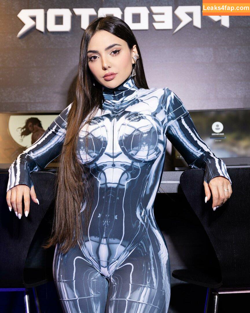 Nyvi Estephan / Discussão / nyviestephan leaked photo photo #0679