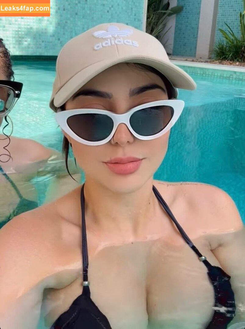 Nyvi Estephan / Discussão / nyviestephan leaked photo photo #0790