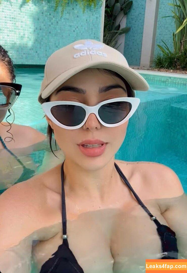 Nyvi Estephan / Discussão / nyviestephan leaked photo photo #0791