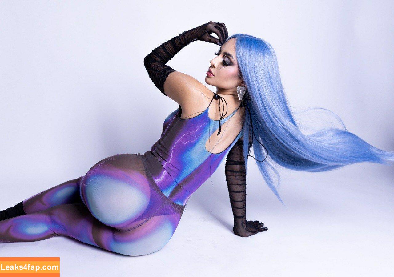 Nyvi Estephan / Discussão / nyviestephan leaked photo photo #0825