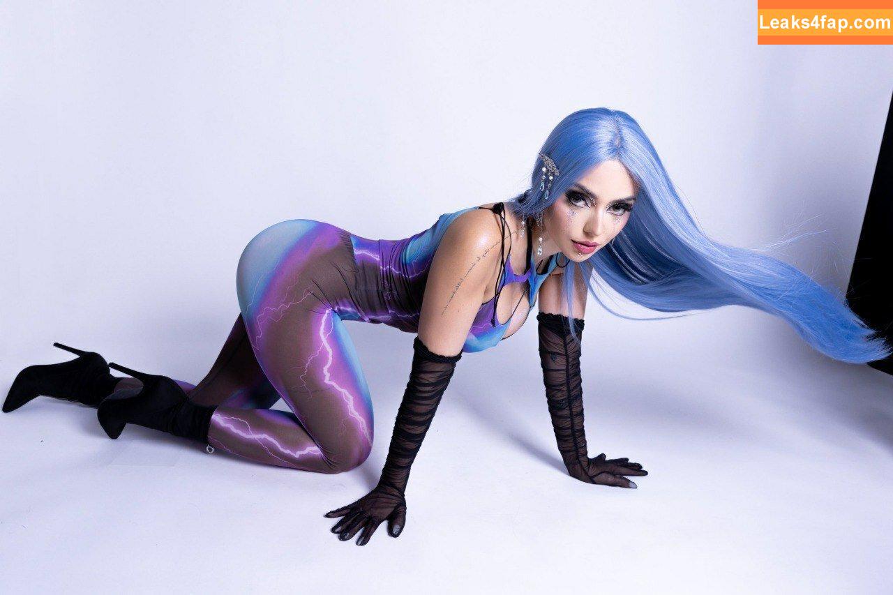 Nyvi Estephan / Discussão / nyviestephan leaked photo photo #0832