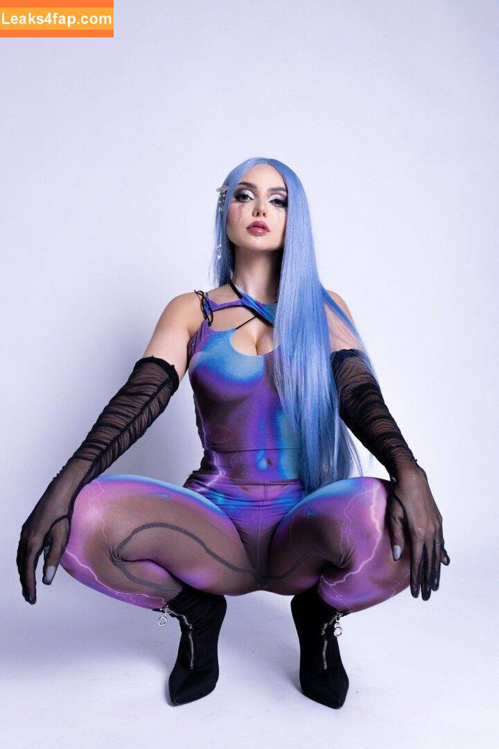 Nyvi Estephan / Discussão / nyviestephan leaked photo photo #0835