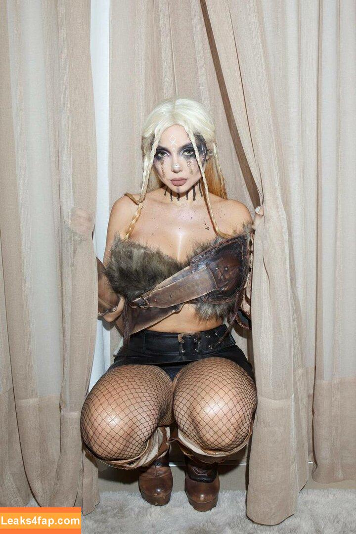 Nyvi Estephan / Discussão / nyviestephan leaked photo photo #0837