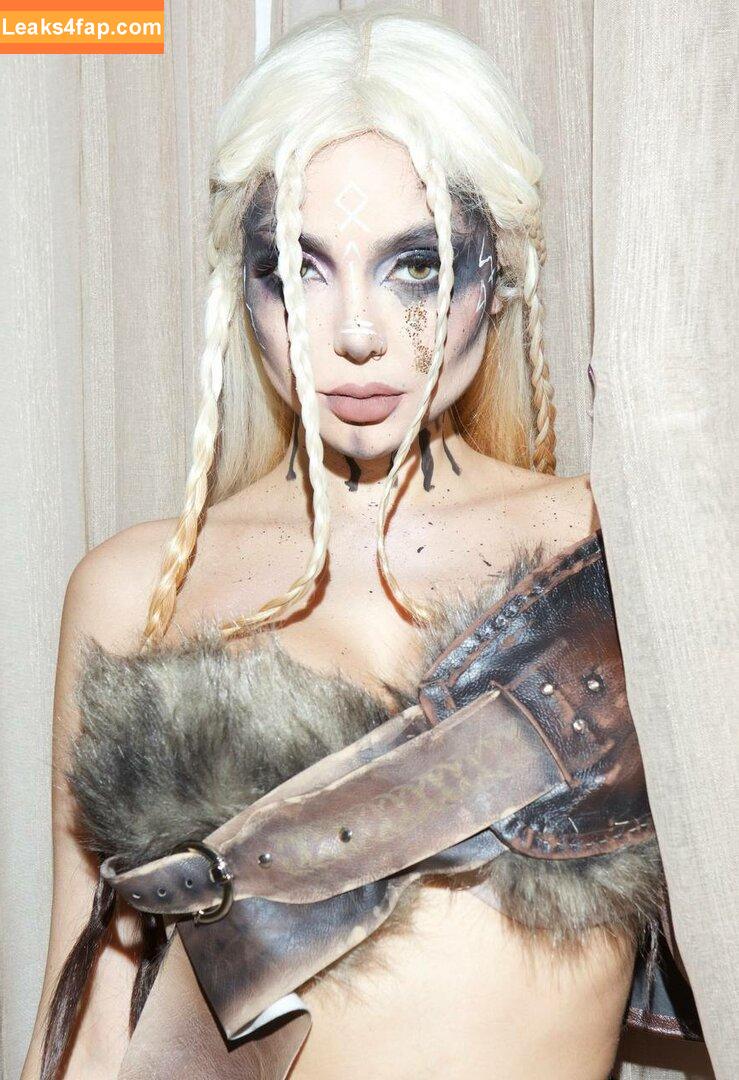 Nyvi Estephan / Discussão / nyviestephan leaked photo photo #0838