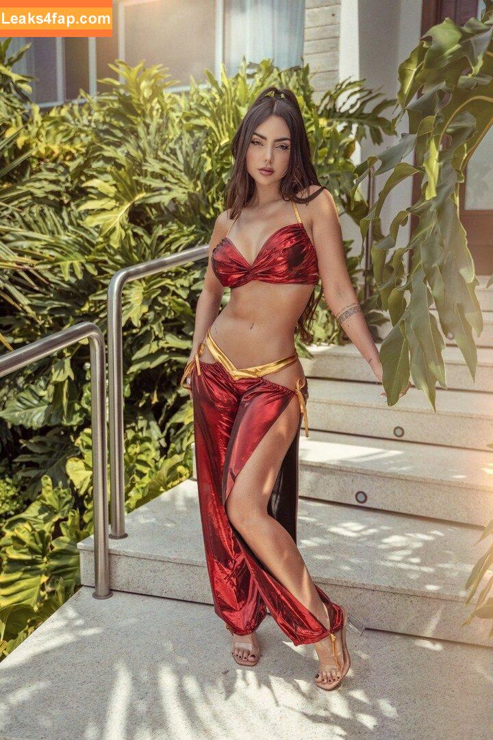 Nyvi Estephan / Discussão / nyviestephan leaked photo photo #0883