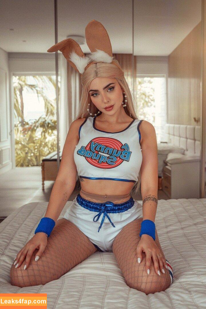 Nyvi Estephan / Discussão / nyviestephan leaked photo photo #0964