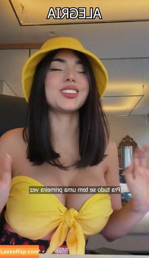 Nyvi Estephan фото #0065