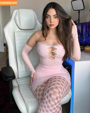 Nyvi Estephan фото #0162