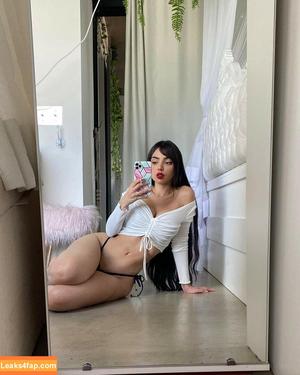 Nyvi Estephan фото #0199