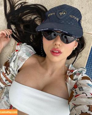 Nyvi Estephan фото #0202