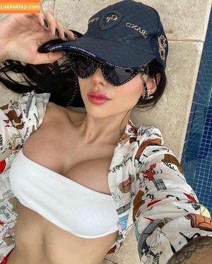 Nyvi Estephan фото #0204