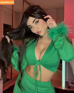 Nyvi Estephan фото #0235