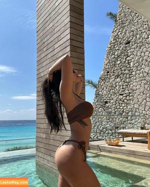 Nyvi Estephan фото #0264