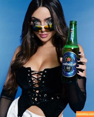 Nyvi Estephan фото #0301