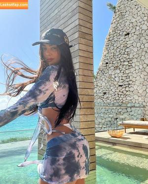 Nyvi Estephan фото #0309