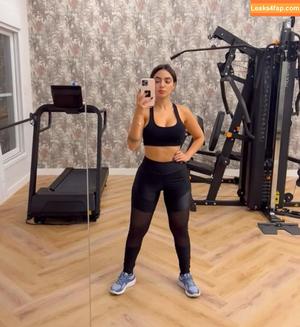 Nyvi Estephan фото #0318