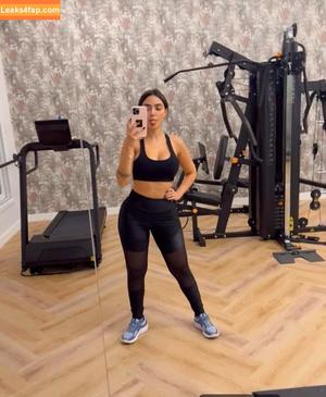 Nyvi Estephan фото #0319