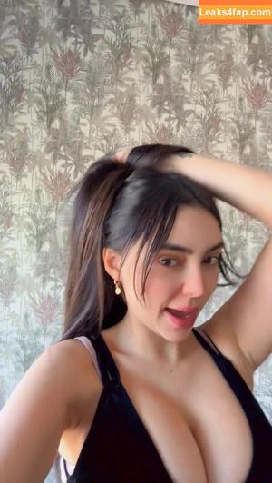 Nyvi Estephan фото #0378