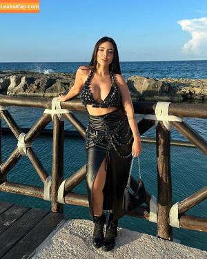 Nyvi Estephan фото #0491