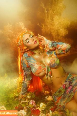 Nyvi Estephan photo #0564