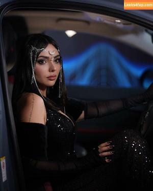 Nyvi Estephan photo #0577