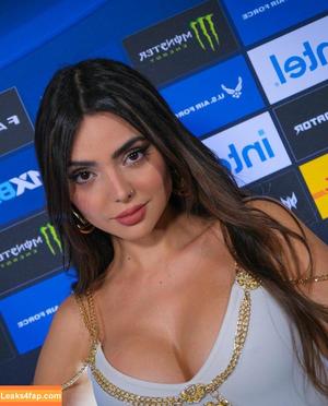 Nyvi Estephan photo #0609