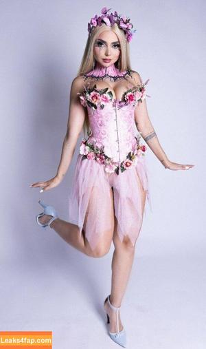 Nyvi Estephan photo #0814