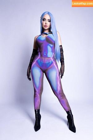 Nyvi Estephan photo #0822