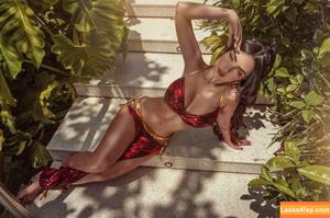 Nyvi Estephan photo #0889